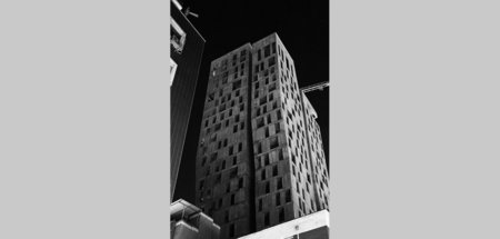 Ungeplanter Konsum von Raum und Architektur: Der Mehrzweckturm »...
