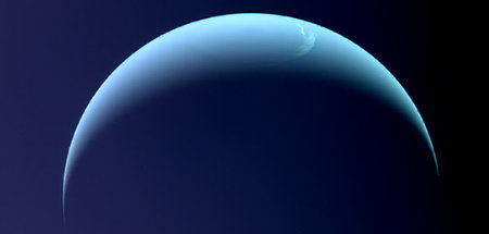 Noch ein blauer Planet: Der Neptun, gesehen von der Sonde »Voyag... Noch ein blauer Planet: Der Neptun, gesehen von der Sonde »Voyag...
