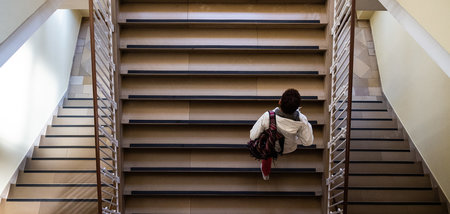 Vertraute Umgebung: Kristina Hänel im Treppenhaus des Gießener G...