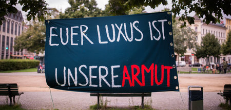 Luxus_Armut_60046762.jpg