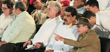 Abschluss des Alba-Gipfels: Venezuelas Präsident Maduro eingerah...