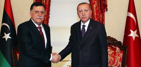 Militärisch mitmischen: Der Chef der Tripolis-Regierung Al-Sarra...