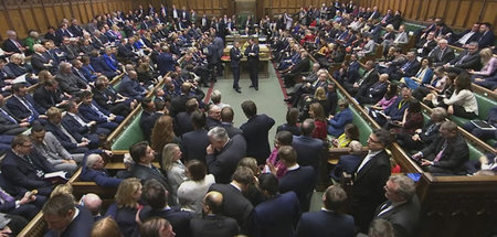 Das neu gewählte britische Parlament hat am Freitag den Weg für ...