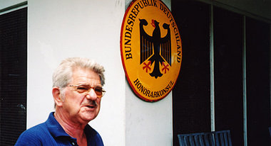 Werner Schreckenberg, ein lebensfroher Hobbydiplomat in Samoa Werner Schreckenberg, ein lebensfroher Hobbydiplomat in Samoa