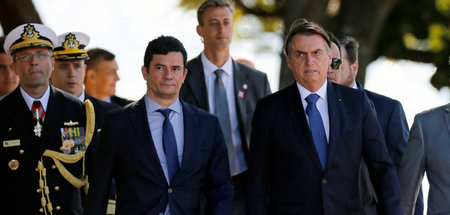 Brasiliens Präsident Jair Bolsonaro (r.) und Justizminister Serg...