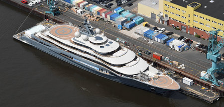 Erst Gesetz, dann Bagger? Für Superyachten, wie hier auf der Lür...