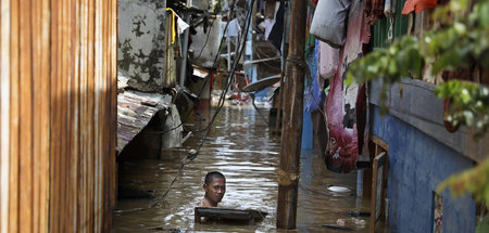 Auch am Donnerstag stand das Wasser im Großraum Jakarta, wie hie