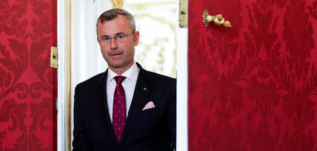 Geschichtsrevisionismus auf Bestellung: Der FPÖ-Vorsitzende Norb... Geschichtsrevisionismus auf Bestellung: Der FPÖ-Vorsitzende Norb...