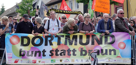 Teilnehmer einer von zahlreichen Organisationen getragenenen Dem...