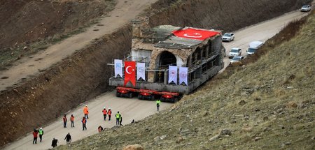 600 Jahre alte Moschee wird aus Hasankeyf abtransportiert – wie ...