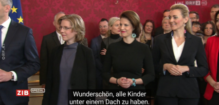 Man merkt kaum, dass es sich um bloßen Zufall und keine Satire h...