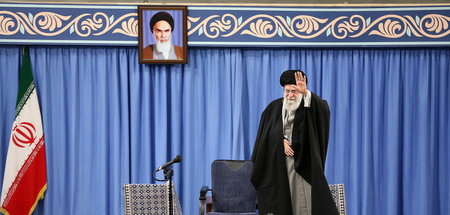Irans religiöses Staatsoberhaupt Ajatollah Khamenei am Mittwoch ...