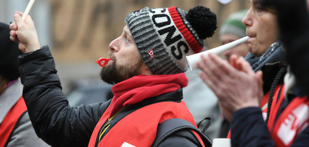 Grund zu Protest gibt es nicht nur in Bayern: Warnstreik von Leh...