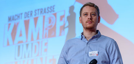 Max Zirngast (am 11. Januar bei der Rosa Luxemburg Konferenz in ...