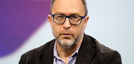 Globaler Multiplikator: Wikipedia-Gründer Jimmy Wales 2018 in Pa... Globaler Multiplikator: Wikipedia-Gründer Jimmy Wales 2018 in Pa...