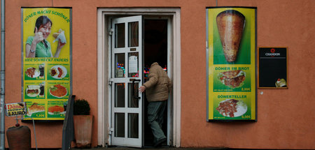 Doener_Imbiss_in_Ber_23912374.jpg