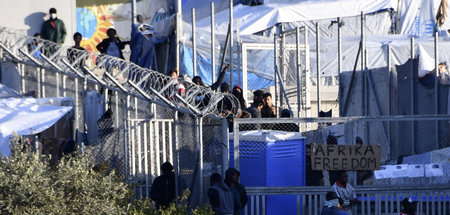 Das Registrierlager Vathy auf der griechischen Insel Samos am 19...