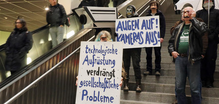 Demonstration_gegen_55483884.jpg