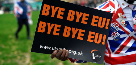 »Brexit«-Anhänger am Freitag auf dem Parliament Square in London