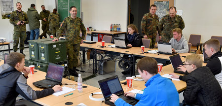 Jugendliche im Blick: »Cyber Days« beim Führungsunterstützungsba...