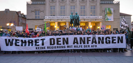 Demo gegen die Kumpanei von CDU, FDP und AfD am Mittwoch in Weim...