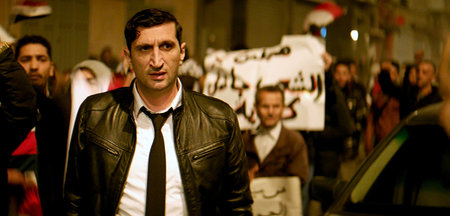 Der Kairoer Polizist Noredin (Fares Fares) gerät in eine Massend... Der Kairoer Polizist Noredin (Fares Fares) gerät in eine Massend...