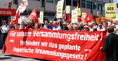 Ein breites Bündnis lehnt die von der regierenden CSU geplante G...