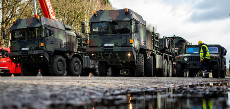 Militaeruebung_Defen_64335944.jpg