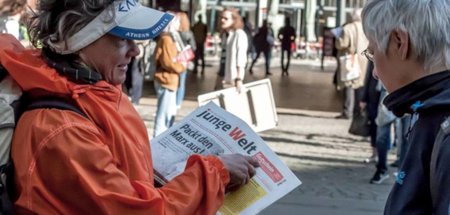 jW-Verteilaktion am Hackeschen Markt in Berlin (1. Mai 2018)