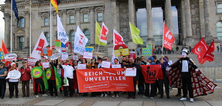 Aktion: Wir fangen schon mal an: Superheld*innen verteilen um!