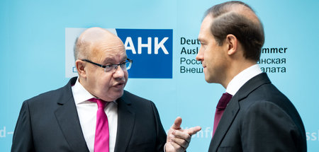 Bundeswirtschaftsminister Peter Altmaier (l.) und Denis Manturow