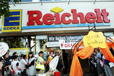 Berlin-Wilmersdorf am 6.Juni: der Aufruf an die Kunden verhallte... Berlin-Wilmersdorf am 6.Juni: der Aufruf an die Kunden verhallte...