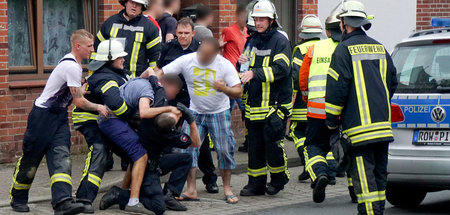 Berichte über Angriffe auf Rettungskräfte sind längst keine Selt...