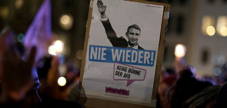 Aus diesem Hasshetzer knödelt Faschistisches heraus. Aus diesem Hasshetzer knödelt Faschistisches heraus.