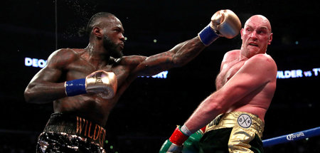 Knapp daneben: Tyson Fury (r.) und Deontay Wilder in Action (Sta...