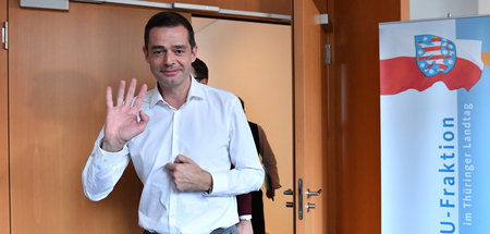 Geht von Bord: Mike Mohring nach einer Sitzung der CDU-Landtagsf... Geht von Bord: Mike Mohring nach einer Sitzung der CDU-Landtagsf...