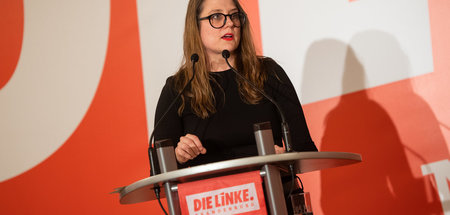 Anja Mayer am Samstag beim Linke-Landesparteitag in Templin Anja Mayer am Samstag beim Linke-Landesparteitag in Templin