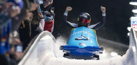 Hände hoch: Kaillie Humphries holt sich ihren dritten WM-Titel