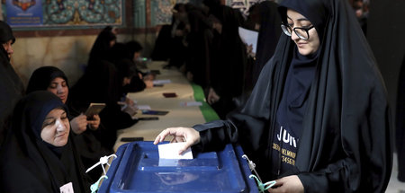 Abstimmungslokal in Teheran: In der Hauptstadt gingen nur wenige...
