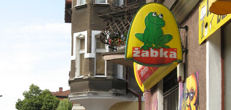 Fröschlein gegen Heuschrecke: Franchisenehmer wehren sich gegen ...