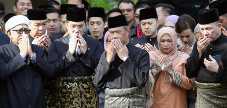 Wurde zum neuen Premier Malaysias ernannt: Muhyiddin Yassin (M.)...