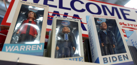 Puppen der Kandidaten Elizabeth Warren, Bernard Sanders und Jose...