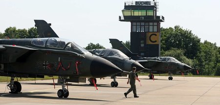 »Nukleare Teilhabe«: »Tornado«-Kampfjets der Bundeswehr auf dem ...