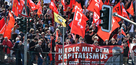 Karl_Marx_Statue_ent_57218676.jpg