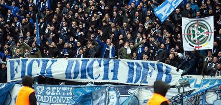 Es ist Liebe: Hertha-Fans grüßen ihren Fußballbund (7.3.)