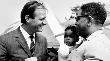 Zwei Legenden: Albert Mangelsdorff und Dizzy Gillespie: »Play Yo...