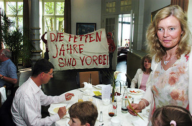 Aktion in einem Hamburger Nobelrestaurant im Mai 2005: So manche... Aktion in einem Hamburger Nobelrestaurant im Mai 2005: So manche...