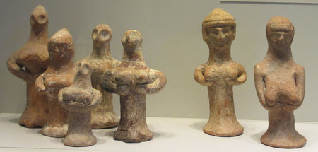 Judaean_female_figurines.jpg