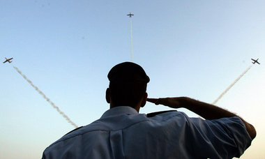 Salut für Israels Luftwaffe am Stützpunkt Beerscheba: Hundert Ka...