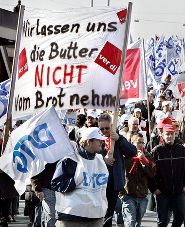 Wie hier 2006 in Düsseldorf könnten die Landesbediensteten bald ...